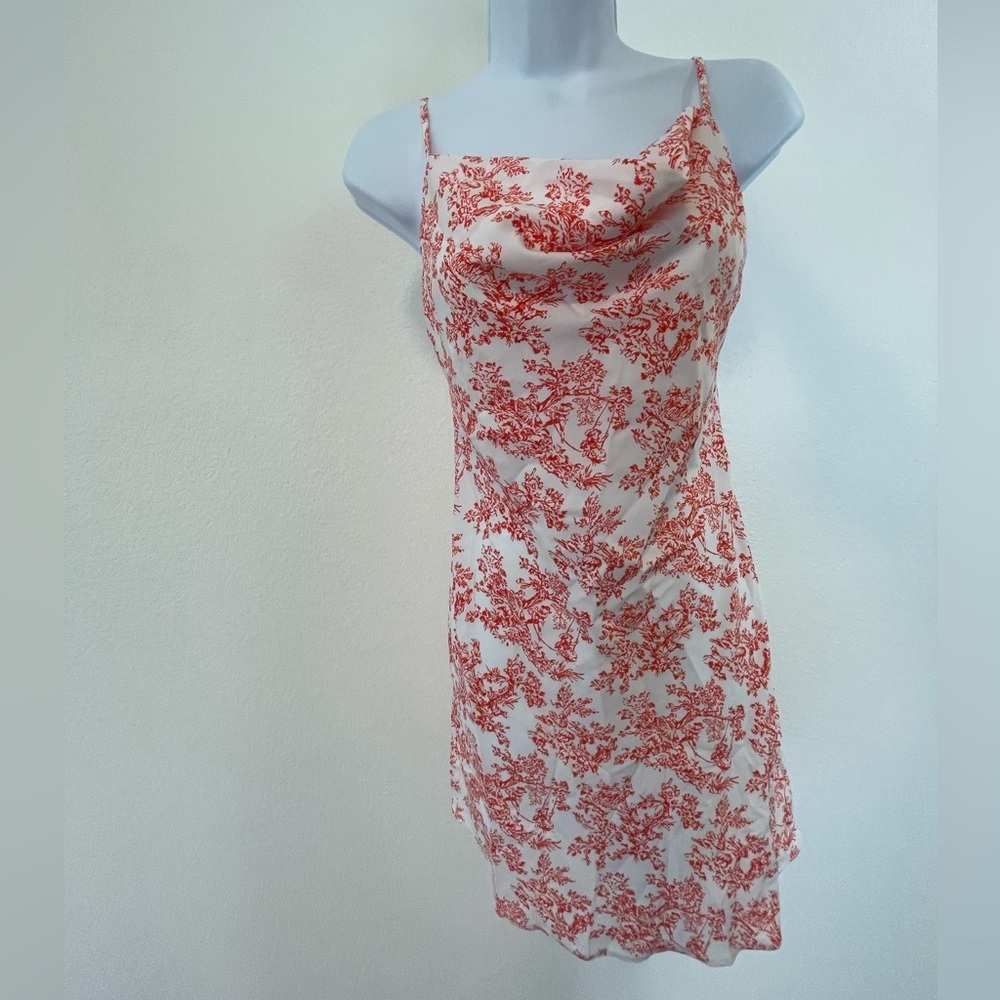 NWT Urban Outfitters Red and White Patterned Slip Dress Spaghetti Straps Small S - Picture 2 of 11
